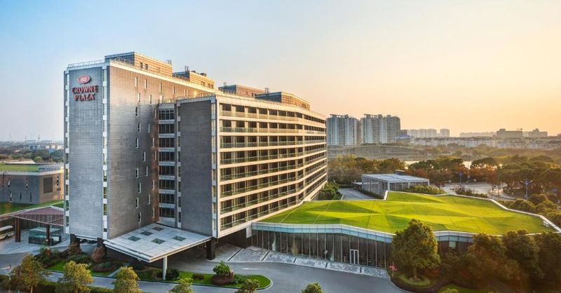 Crowne Plaza Shanghai exterior