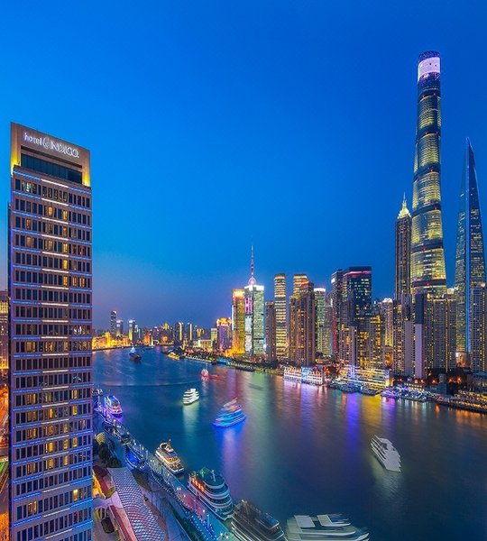 Hotel Indigo on the Bund with Shanghai skyline