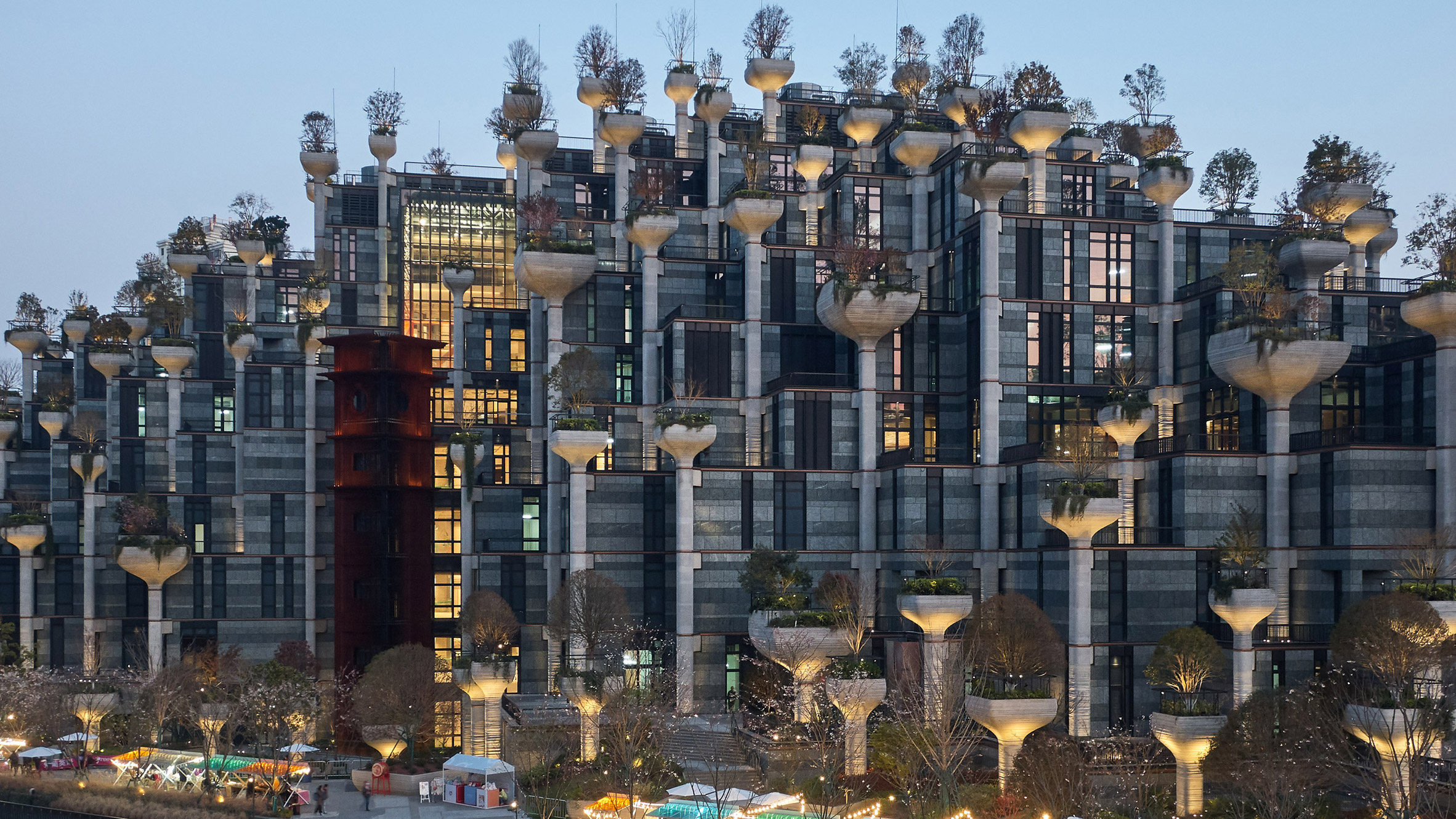 Vertical hanging gardens of 1000 Trees Mall in Shanghai